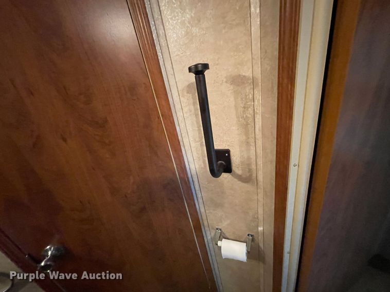 image for item IR9806 2010 Raptor 3912  toy hauler camper