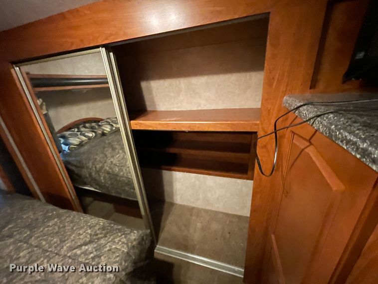 image for item IR9806 2010 Raptor 3912  toy hauler camper