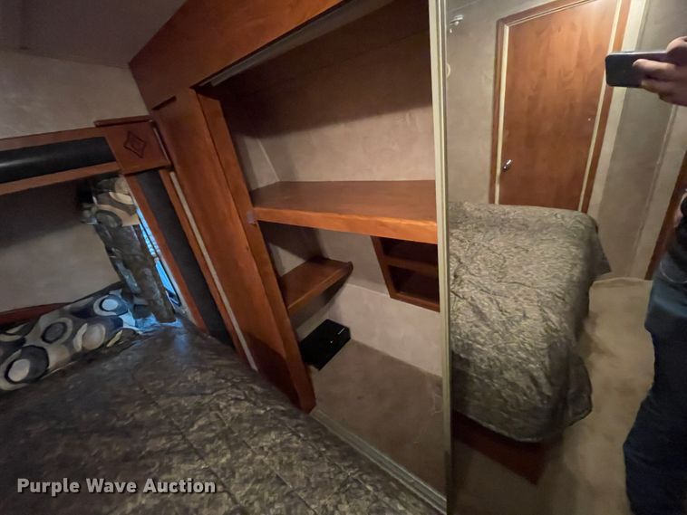 image for item IR9806 2010 Raptor 3912  toy hauler camper