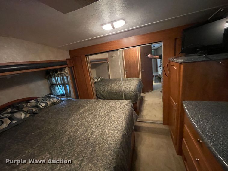 image for item IR9806 2010 Raptor 3912  toy hauler camper