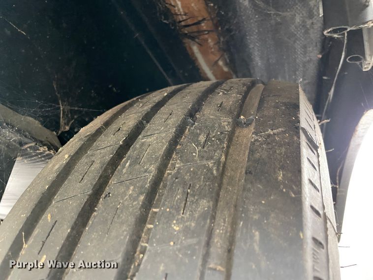 image for item IR9806 2010 Raptor 3912  toy hauler camper