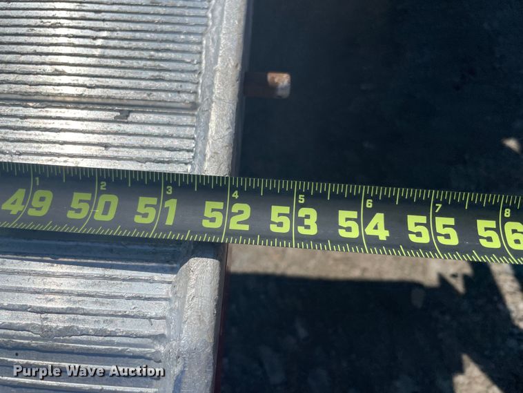 image for item IR9807 2011 Ford F450 Super Duty  service truck