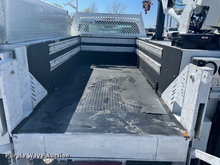 image for item IR9807 2011 Ford F450 Super Duty  service truck