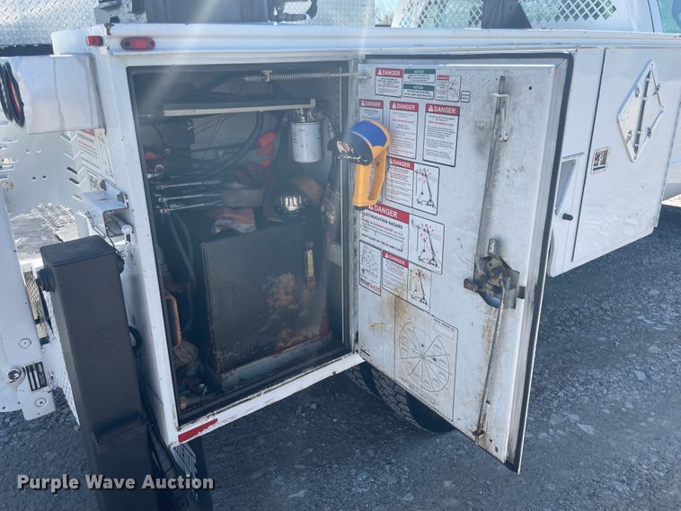 image for item IR9807 2011 Ford F450 Super Duty  service truck