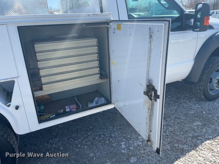 image for item IR9807 2011 Ford F450 Super Duty  service truck