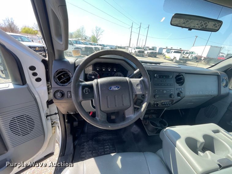 image for item IR9807 2011 Ford F450 Super Duty  service truck