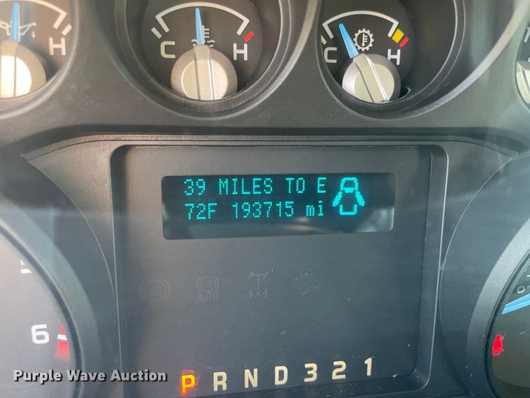 image for item IR9807 2011 Ford F450 Super Duty  service truck