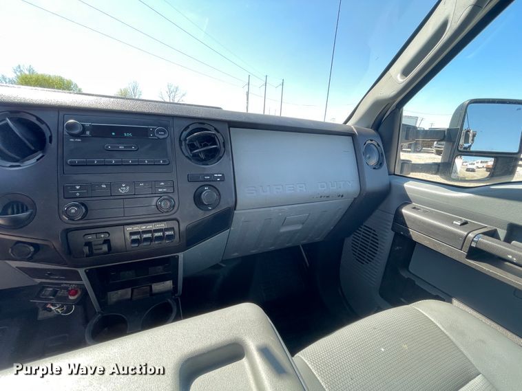 image for item IR9807 2011 Ford F450 Super Duty  service truck