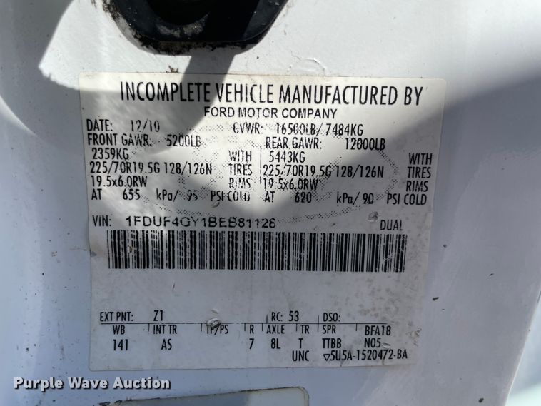 image for item IR9807 2011 Ford F450 Super Duty  service truck