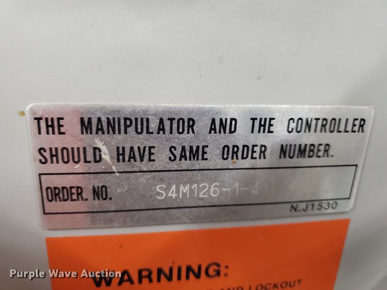 image for item IX9022 2004 Motoman HP165 six axis material handling robot