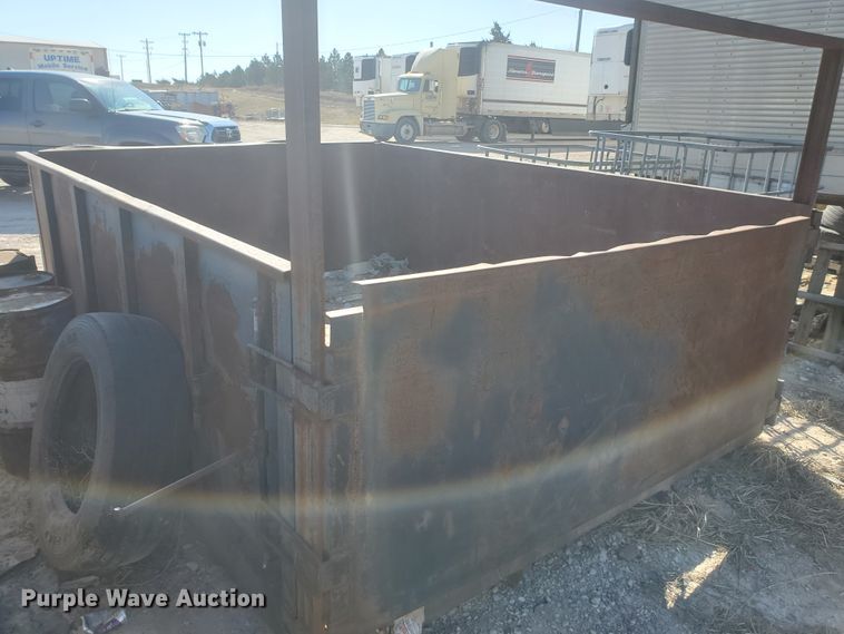 image for item IX9141 (2) roll-off beds