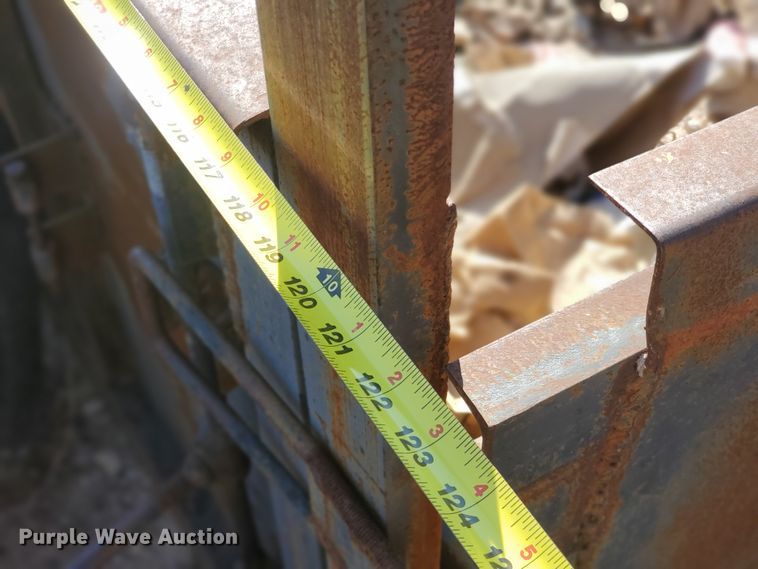 image for item IX9141 (2) roll-off beds