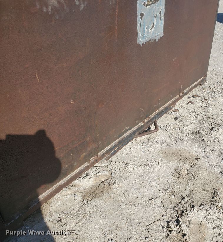 image for item IX9141 (2) roll-off beds