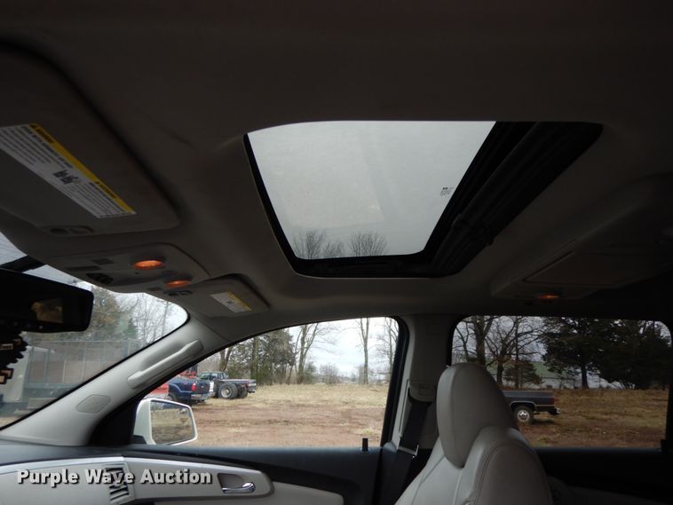 image for item IX9367 2012 Chevrolet Traverse LTZ  SUV