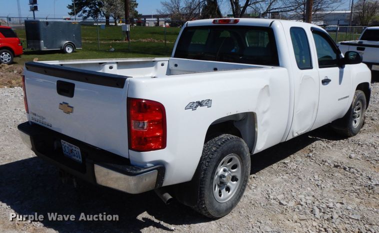 image for item IX9441 2008 Chevrolet Silverado 1500  Ext. Cab pickup truck
