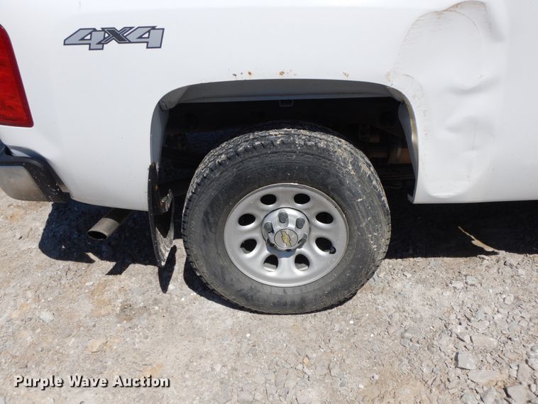 image for item IX9441 2008 Chevrolet Silverado 1500  Ext. Cab pickup truck