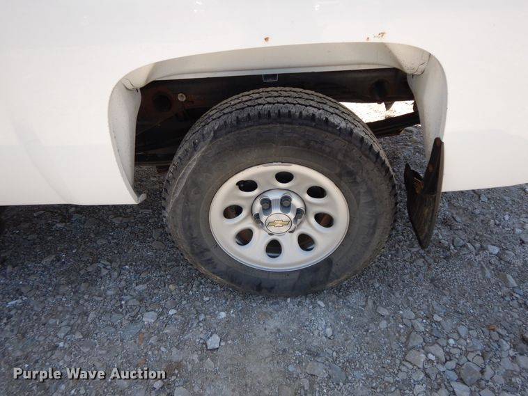 image for item IX9441 2008 Chevrolet Silverado 1500  Ext. Cab pickup truck