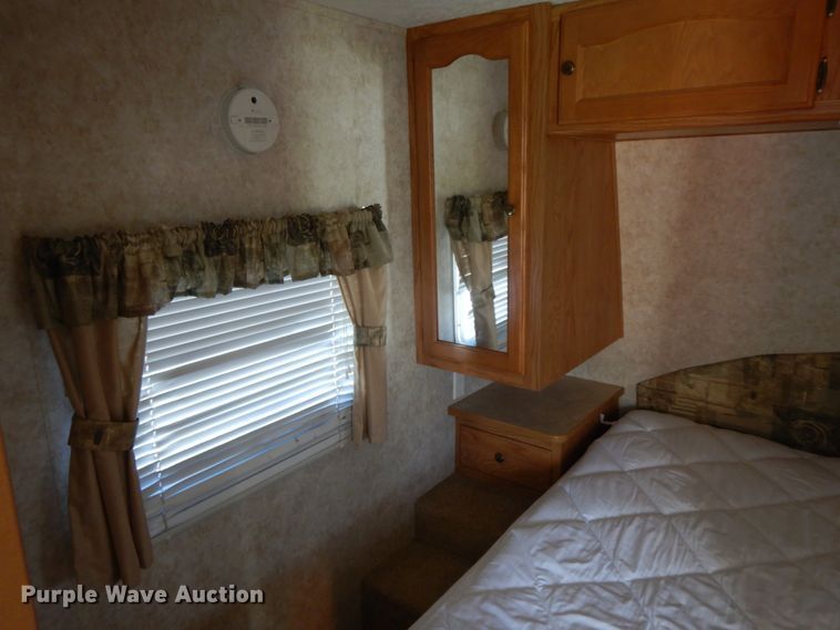 image for item IX9442 2007 Keystone Springdale  camper