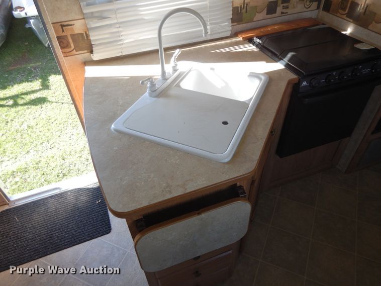 image for item IX9442 2007 Keystone Springdale  camper