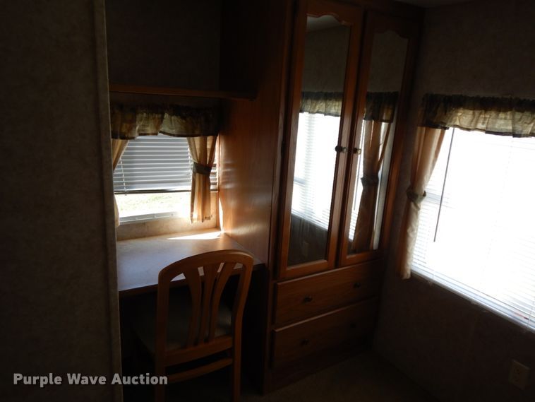 image for item IX9442 2007 Keystone Springdale  camper