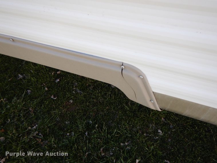 image for item IX9443 2003 Timberlodge  camper