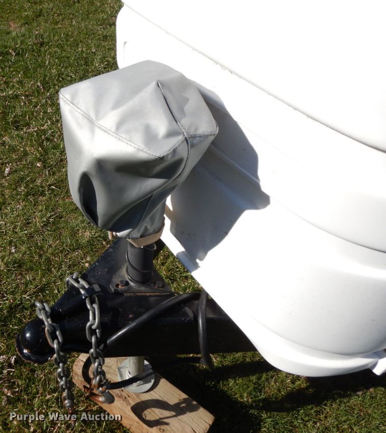 image for item IX9443 2003 Timberlodge  camper