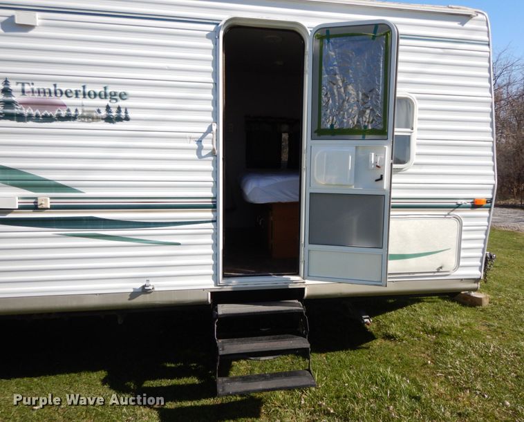 image for item IX9443 2003 Timberlodge  camper