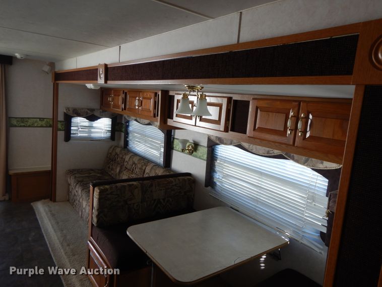 image for item IX9443 2003 Timberlodge  camper