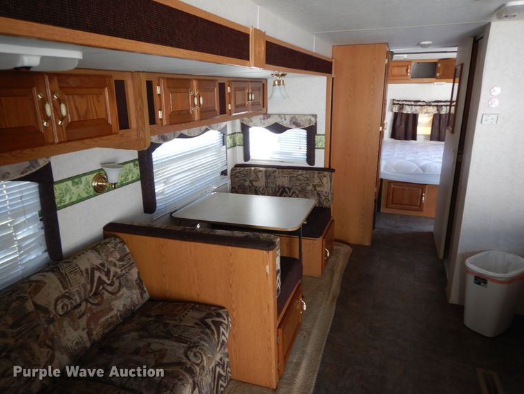 image for item IX9443 2003 Timberlodge  camper