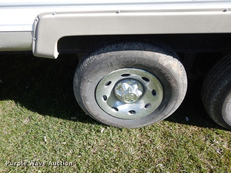 image for item IX9443 2003 Timberlodge  camper