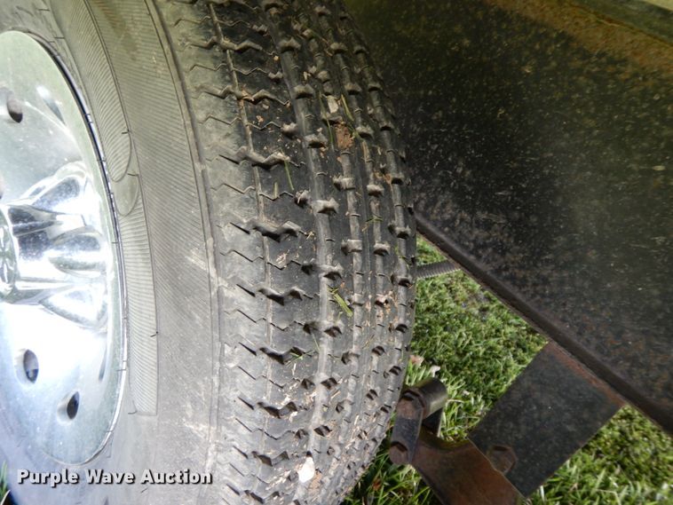 image for item IX9443 2003 Timberlodge  camper