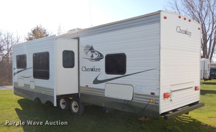 image for item IX9444 2005 Forest River Cherokee  camper