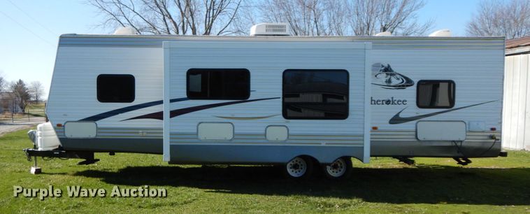 image for item IX9444 2005 Forest River Cherokee  camper