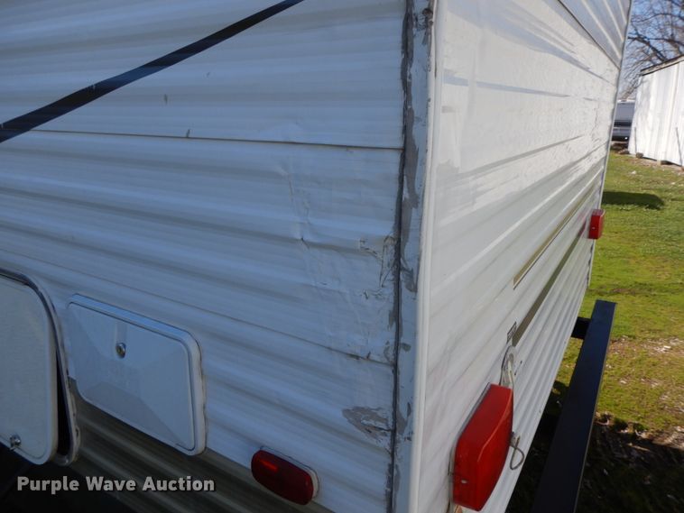 image for item IX9444 2005 Forest River Cherokee  camper