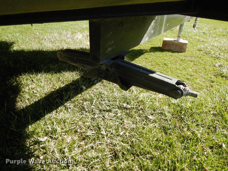 image for item IX9444 2005 Forest River Cherokee  camper