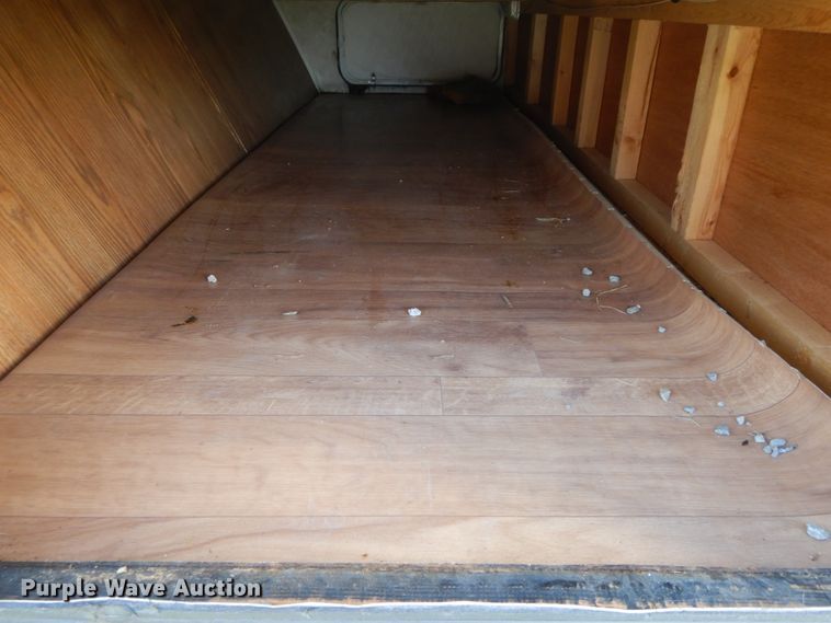 image for item IX9444 2005 Forest River Cherokee  camper