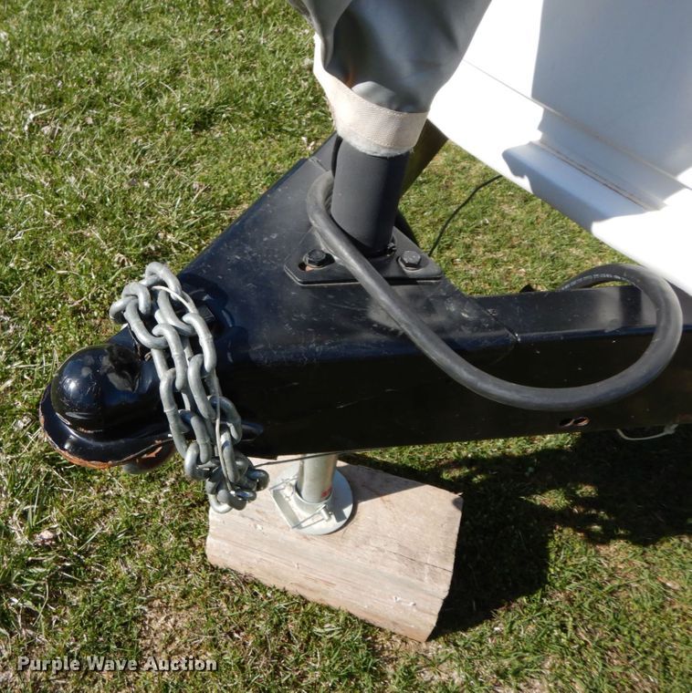 image for item IX9444 2005 Forest River Cherokee  camper