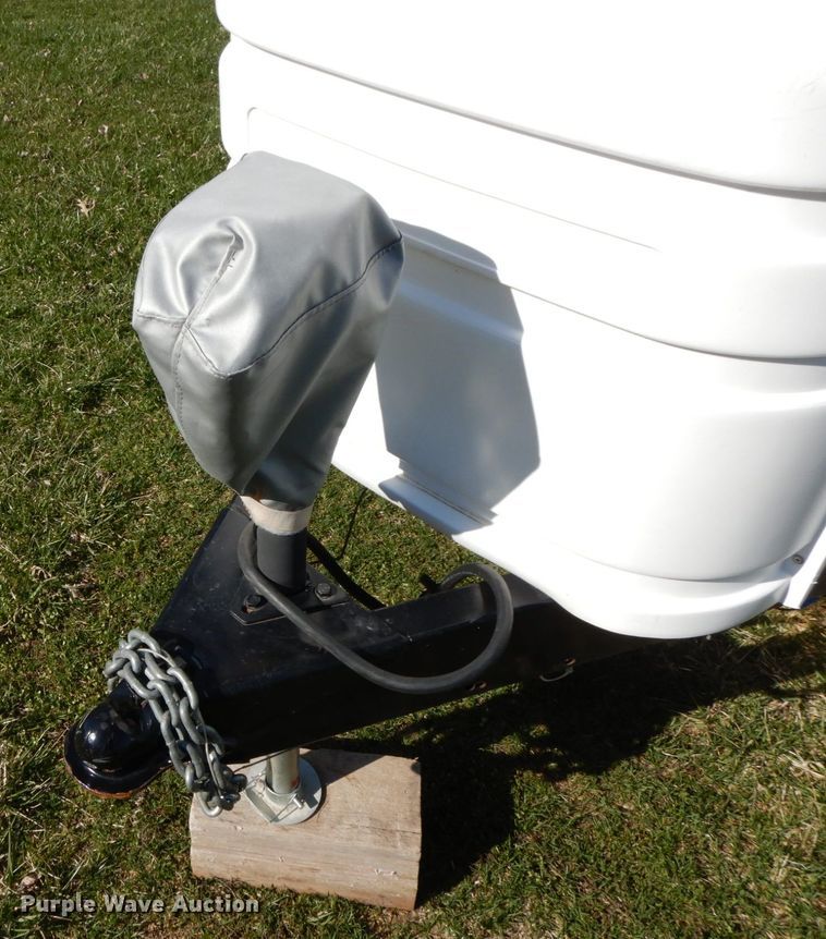 image for item IX9444 2005 Forest River Cherokee  camper