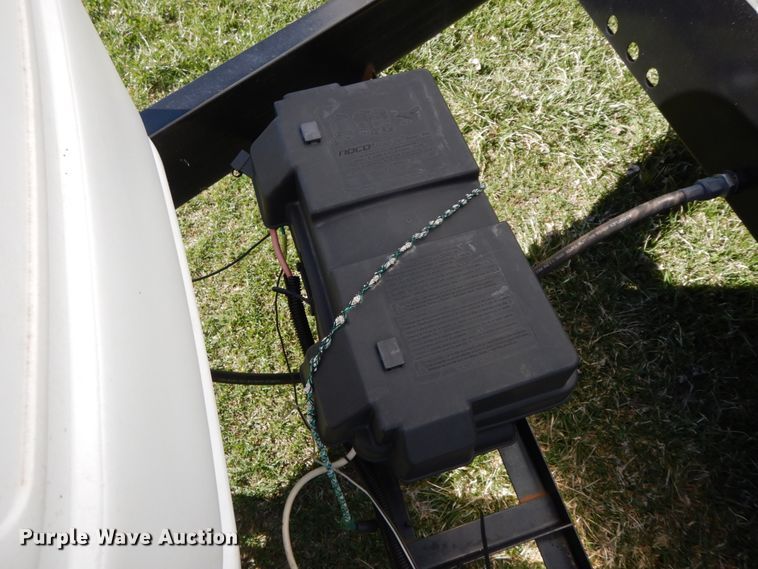 image for item IX9444 2005 Forest River Cherokee  camper