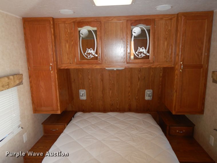 image for item IX9444 2005 Forest River Cherokee  camper