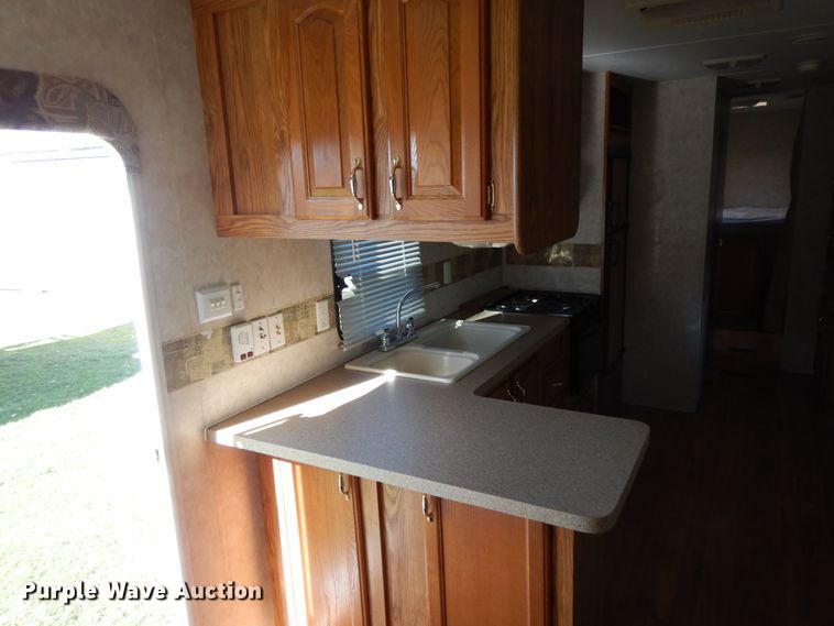 image for item IX9444 2005 Forest River Cherokee  camper