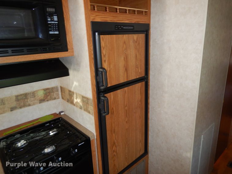 image for item IX9444 2005 Forest River Cherokee  camper