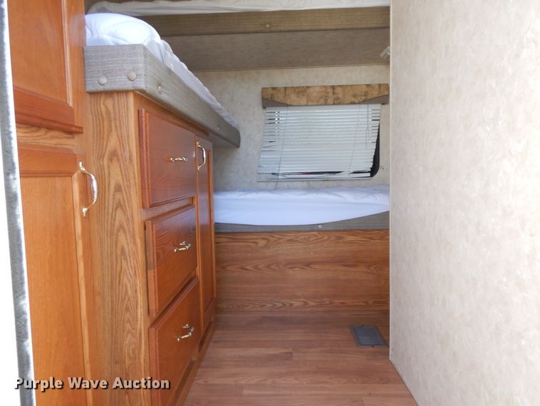 image for item IX9444 2005 Forest River Cherokee  camper