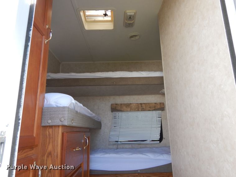 image for item IX9444 2005 Forest River Cherokee  camper