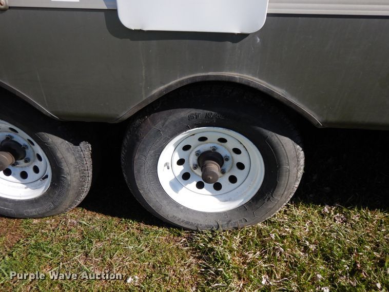 image for item IX9444 2005 Forest River Cherokee  camper