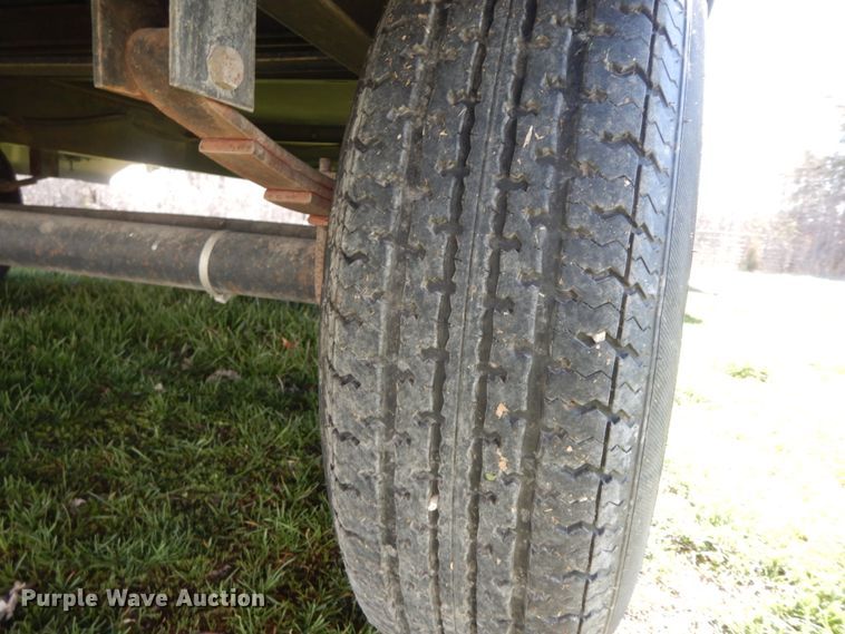 image for item IX9444 2005 Forest River Cherokee  camper