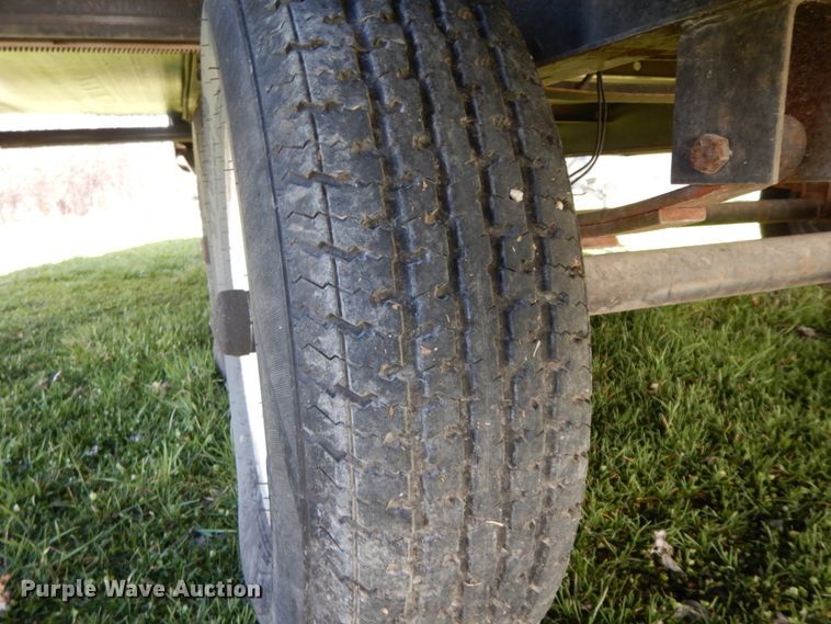 image for item IX9444 2005 Forest River Cherokee  camper