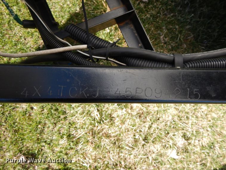 image for item IX9444 2005 Forest River Cherokee  camper