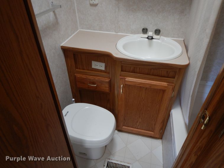 image for item IX9446 2001 Jayco 264 BH Eagle series  camper