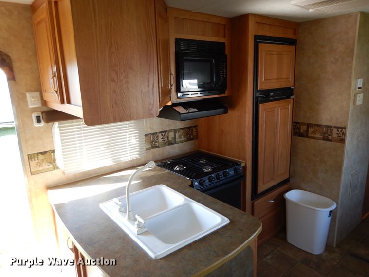 image for item IX9447 2007 Jayco 31 BHS Jay Flight  camper